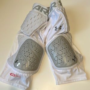 Under Armour Football Griddle youth Medium.